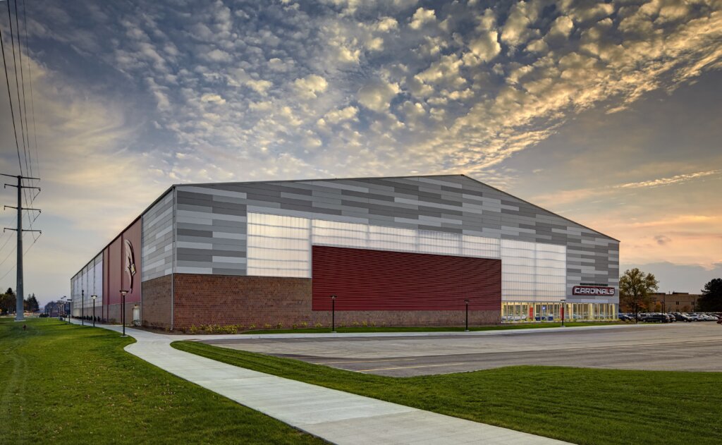 2014 Digital Photos - Campus Facilities - Ryder Center Fieldhouse - Fieldhouse 11-20 by Rossettii - SVSU 10 23 14 0443-fused-dc3